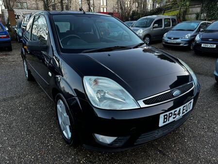 FORD FIESTA 1.4 Flame Limited Edition