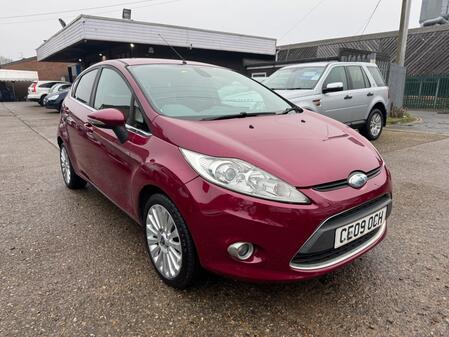 FORD FIESTA 1.4 Titanium