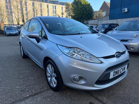 FORD FIESTA 1.4 TDCi DPF Zetec